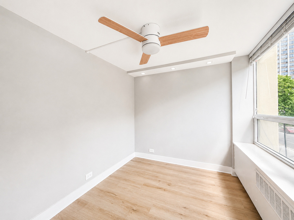1355 N Sandburg Terrace - Photo 10