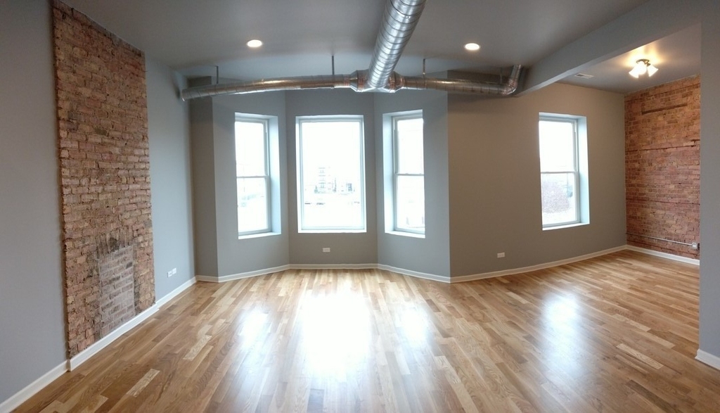 6342 S Ingleside Avenue - Photo 2