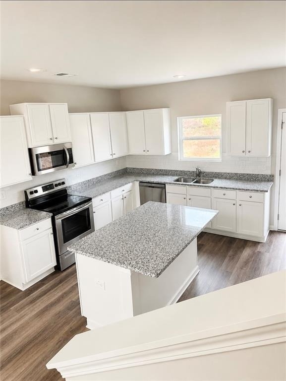 701 Bryson Lake Circle - Photo 1