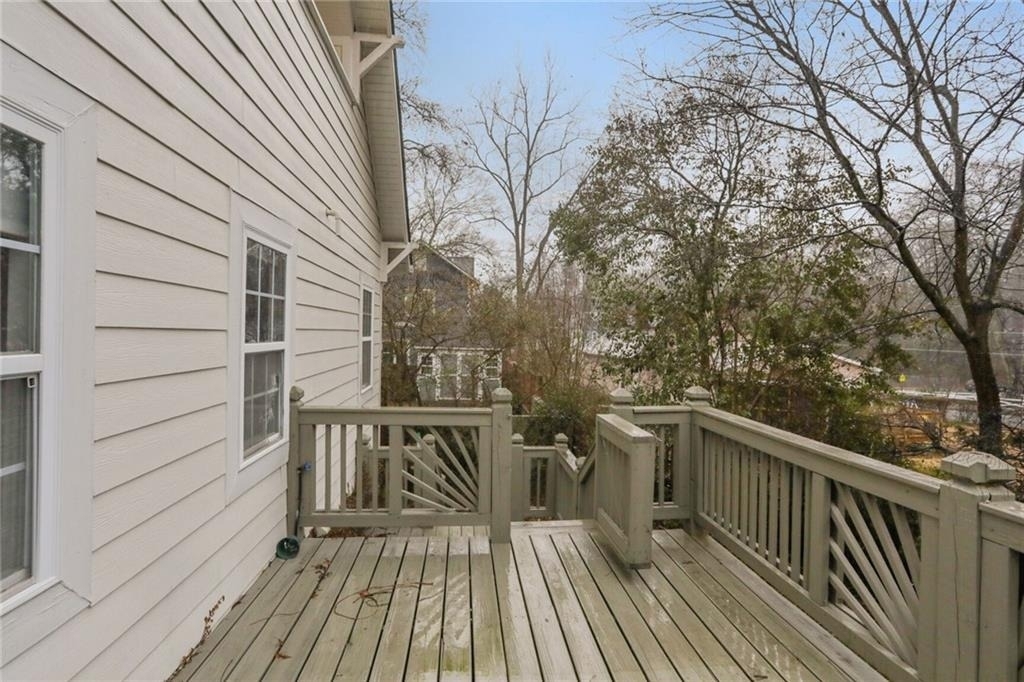 99 Bates Avenue Ne - Photo 24