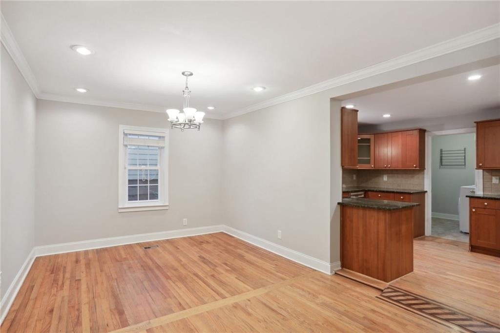 99 Bates Avenue Ne - Photo 5