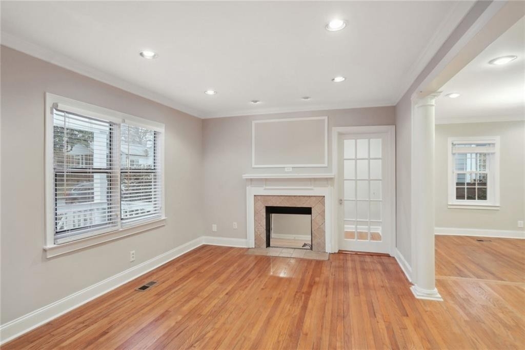 99 Bates Avenue Ne - Photo 1