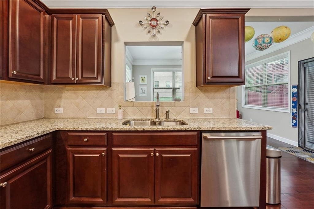 4305 Holton Avenue - Photo 11