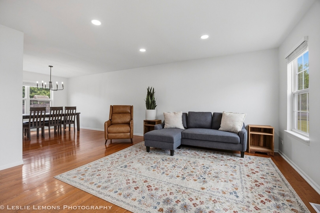 6816 Twin Falls Drive - Photo 3