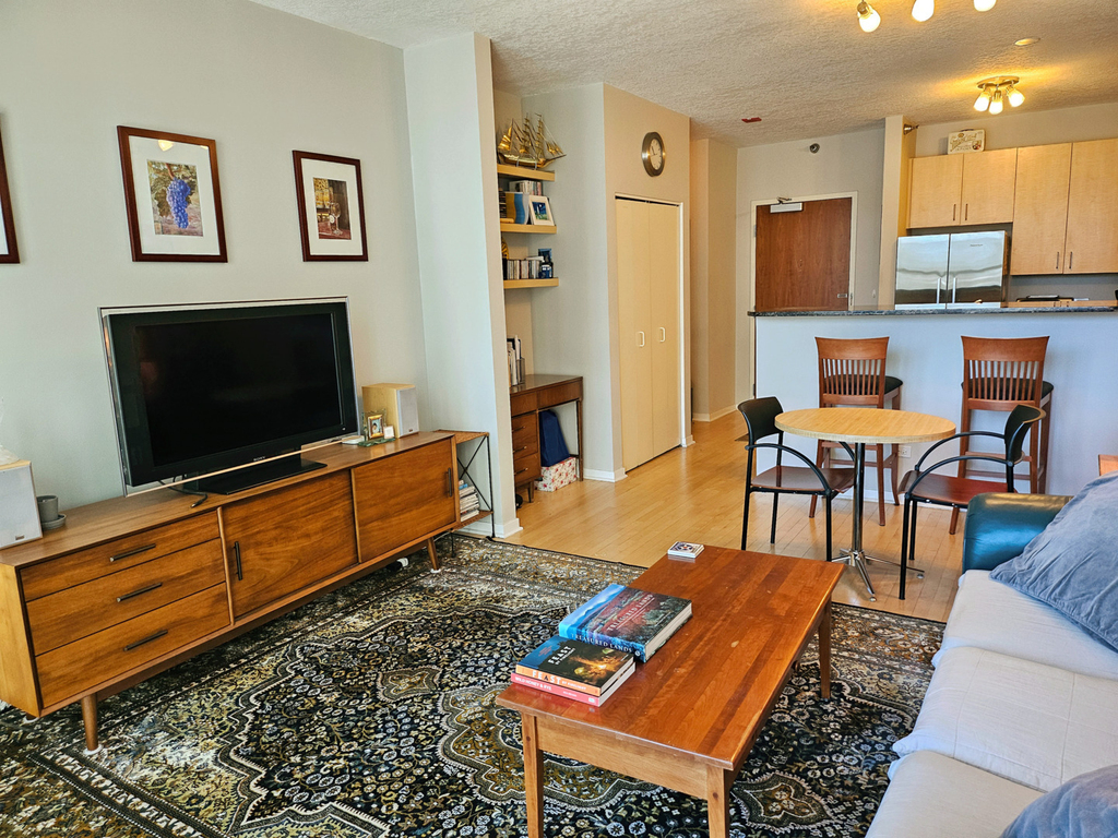 600 N Kingsbury Street - Photo 6