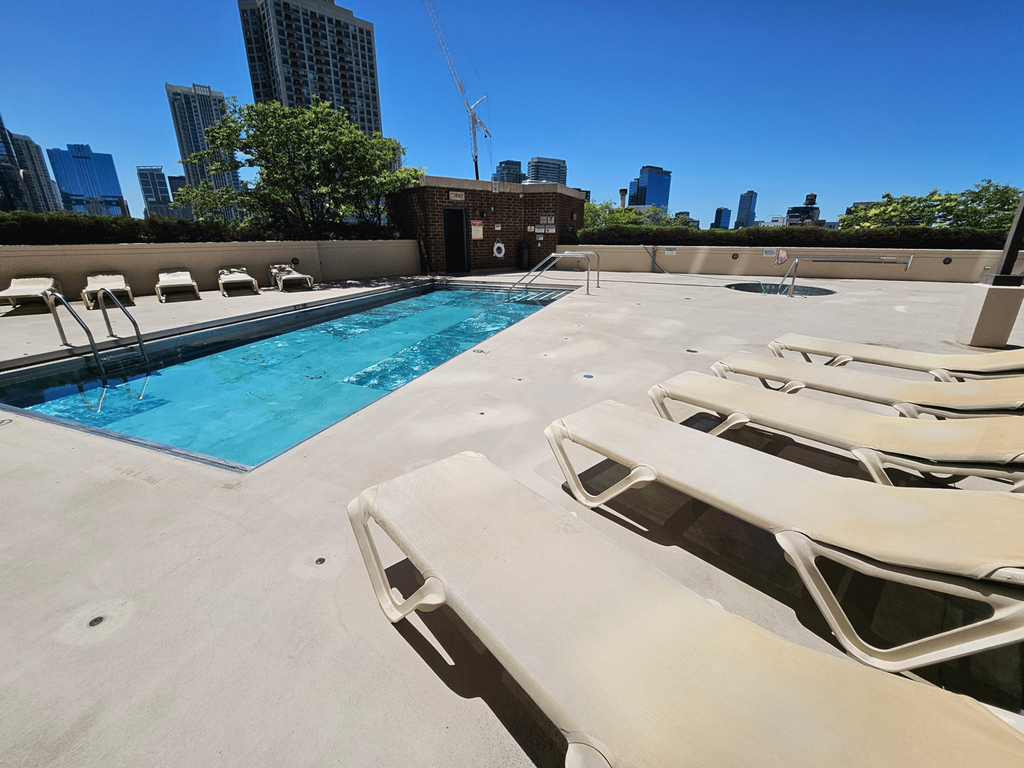 600 N Kingsbury Street - Photo 14