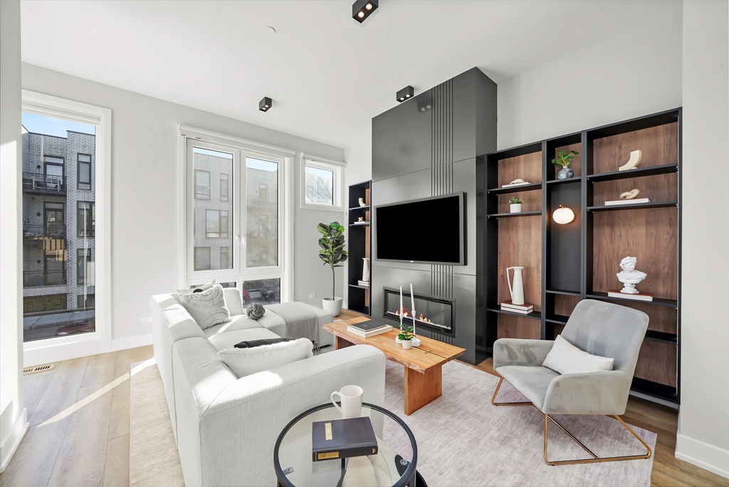 4246 W Belmont Avenue - Photo 7