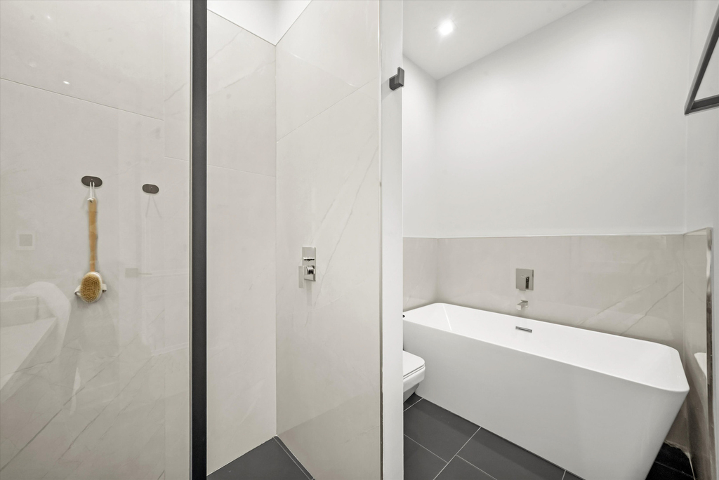 4246 W Belmont Avenue - Photo 15