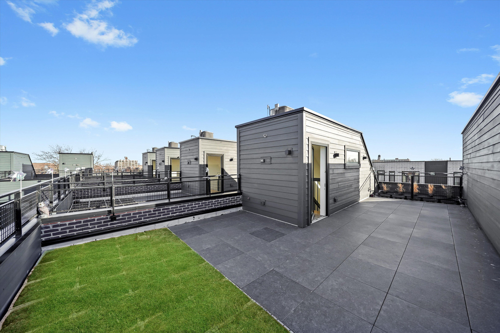 4246 W Belmont Avenue - Photo 22