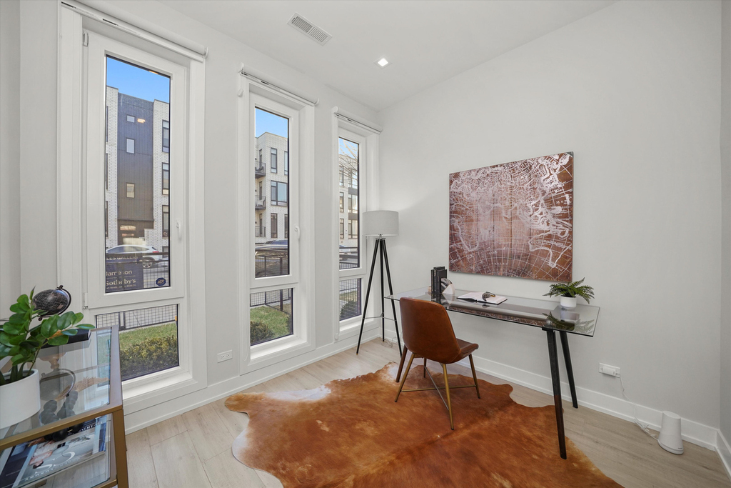 4246 W Belmont Avenue - Photo 19