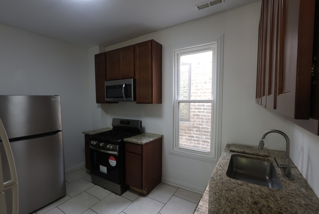 3532 W Van Buren Street - Photo 11