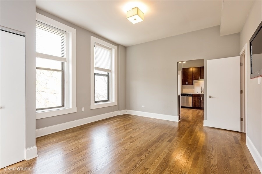 1858 W Huron Street - Photo 1