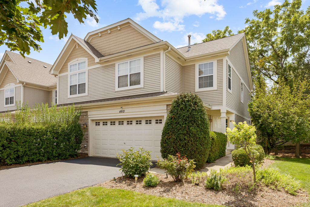 460 Vaughn Circle - Photo 1