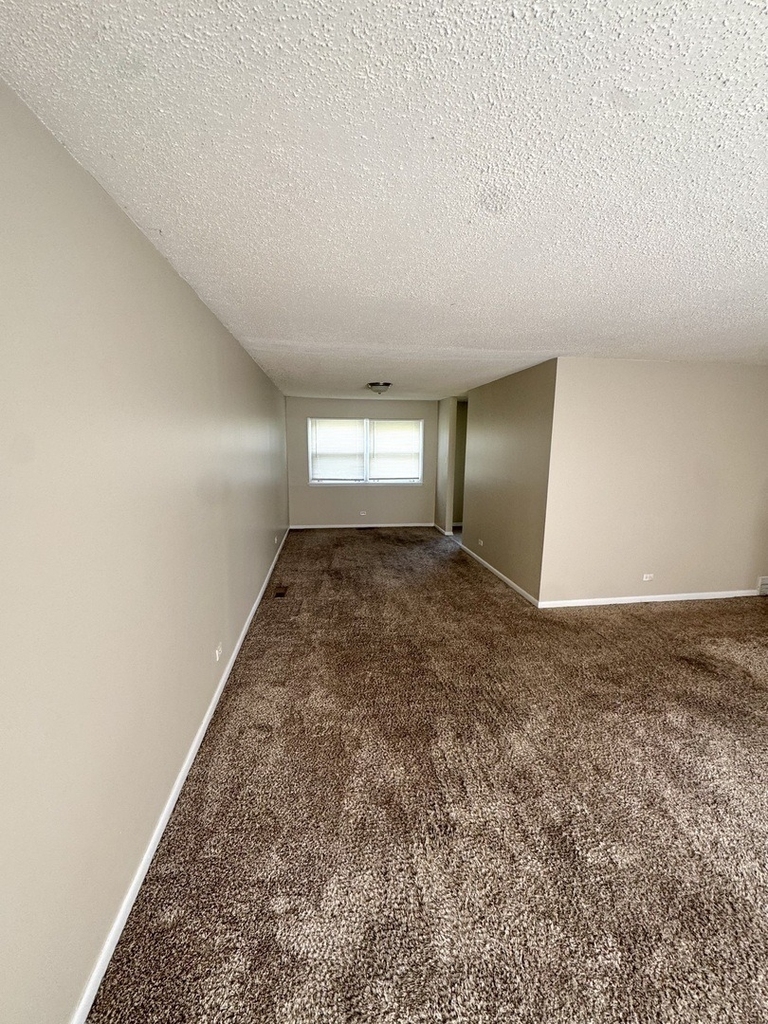 16001 Avalon Avenue - Photo 3