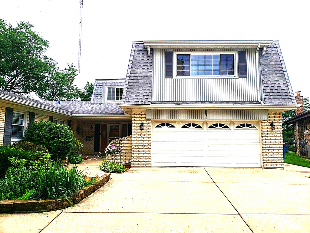 831 W Heritage Drive - Photo 0