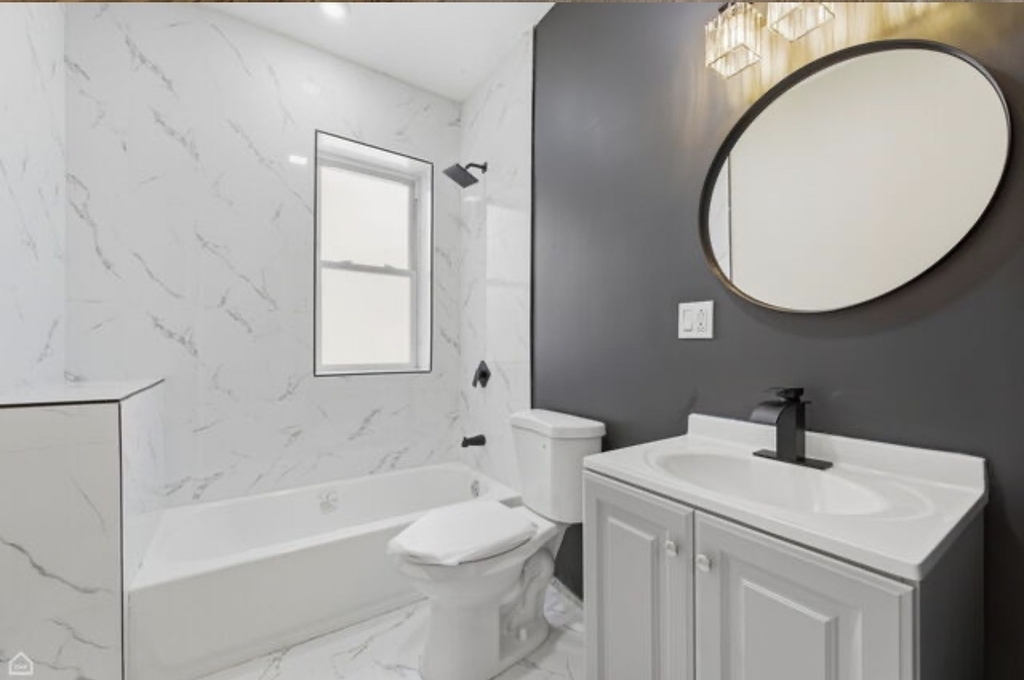 7741 S Phillips Avenue - Photo 5