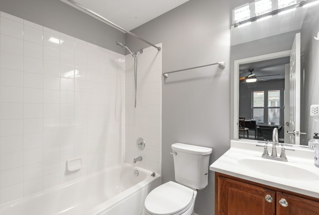 712 S Western Avenue - Photo 13