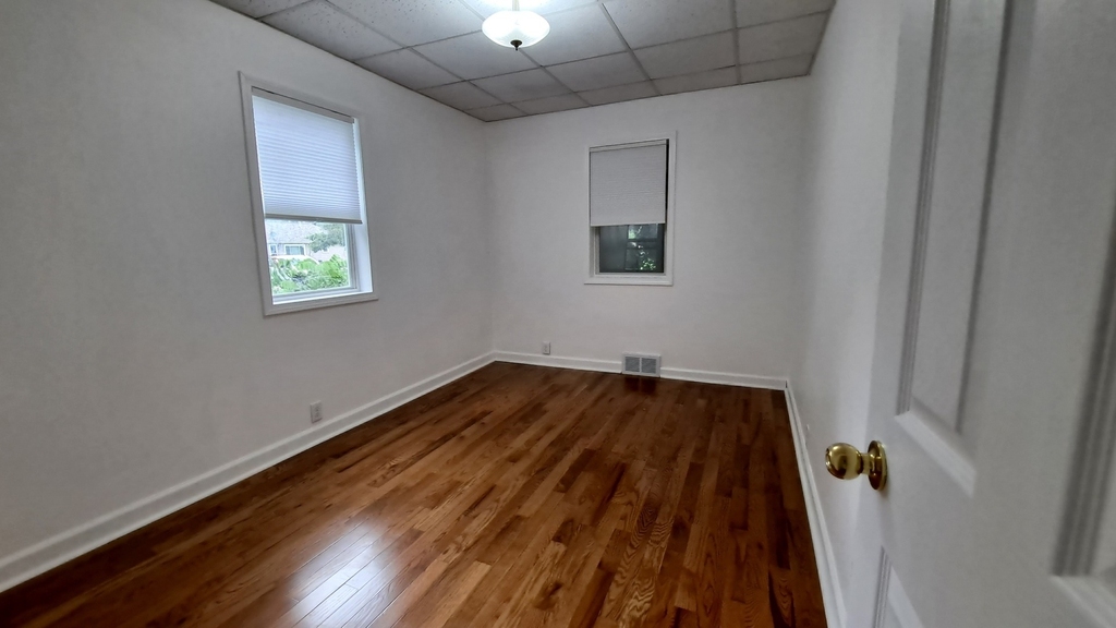 301 Richards Street - Photo 15
