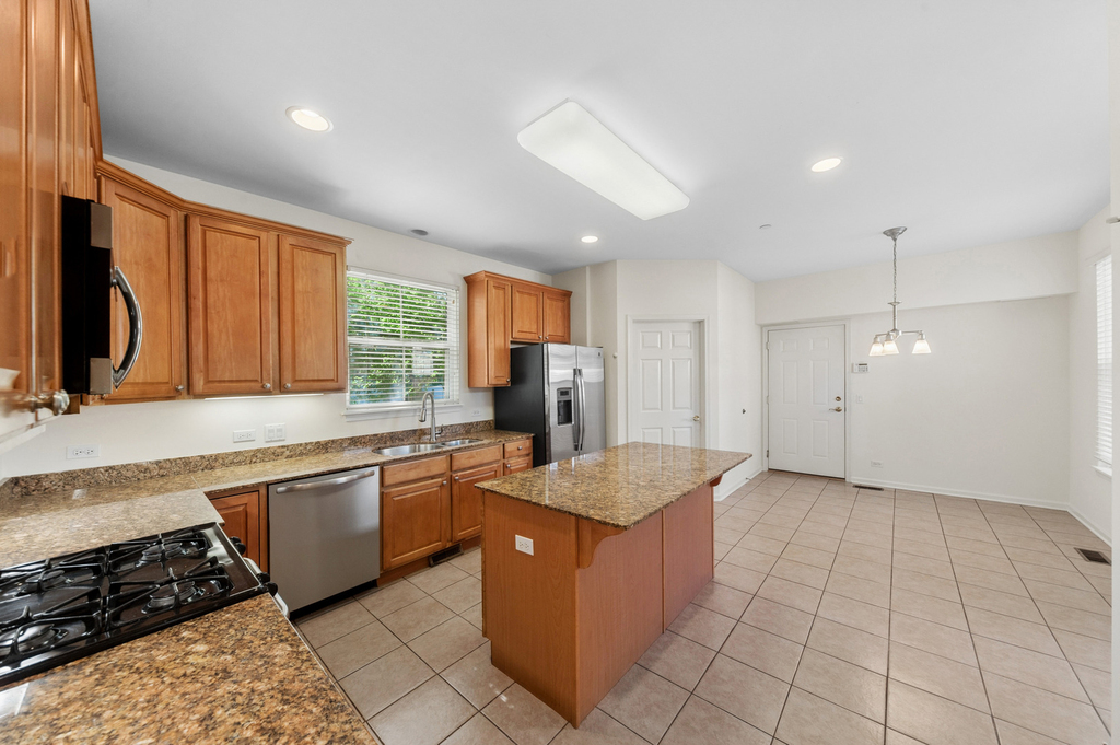 1925 Brentwood Road - Photo 9