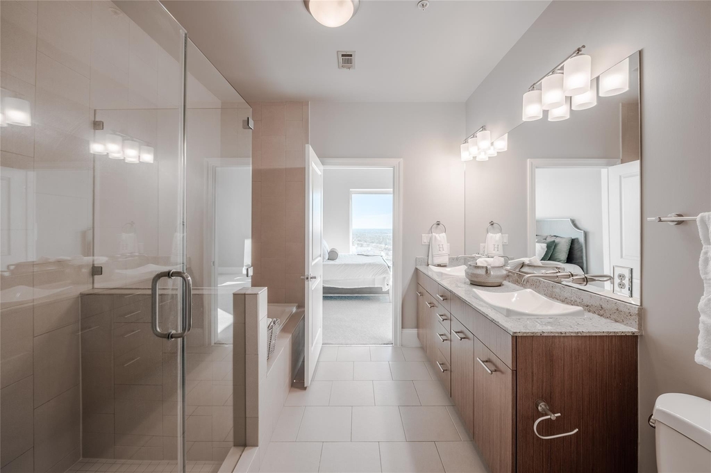 5927 Almeda Road - Photo 2