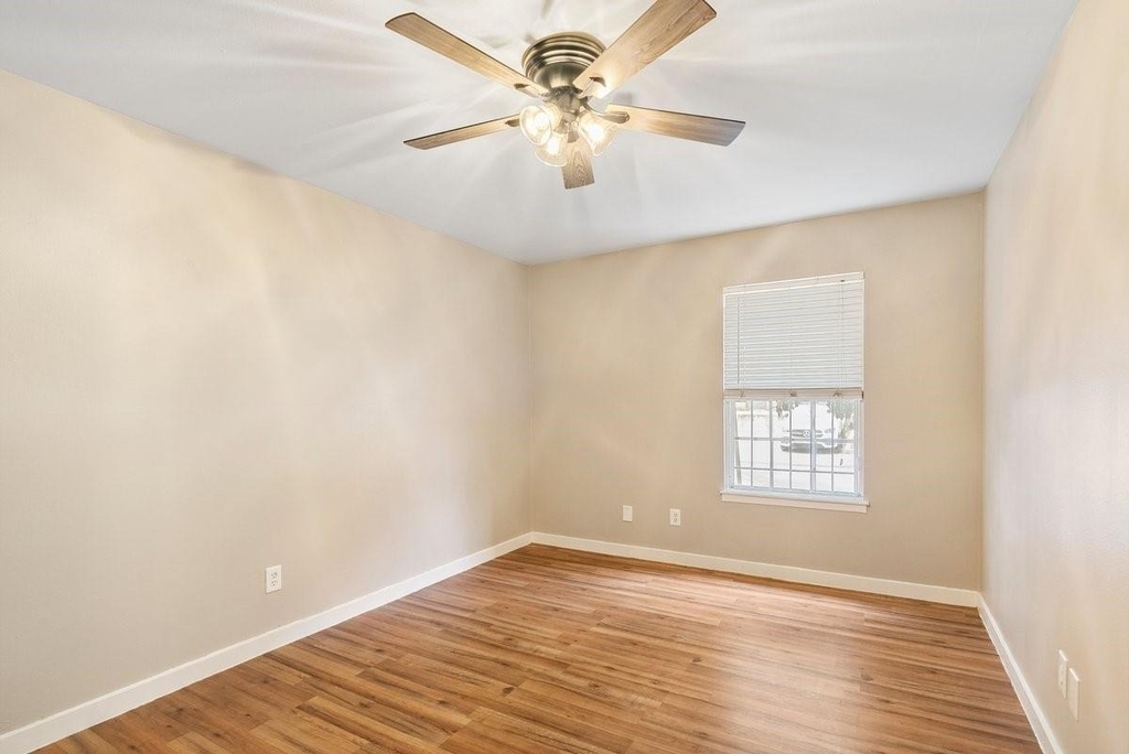 6401 Skyline Drive - Photo 13