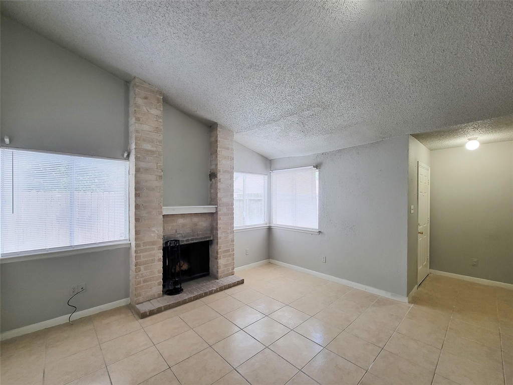 17706 Glenhagen Court - Photo 3