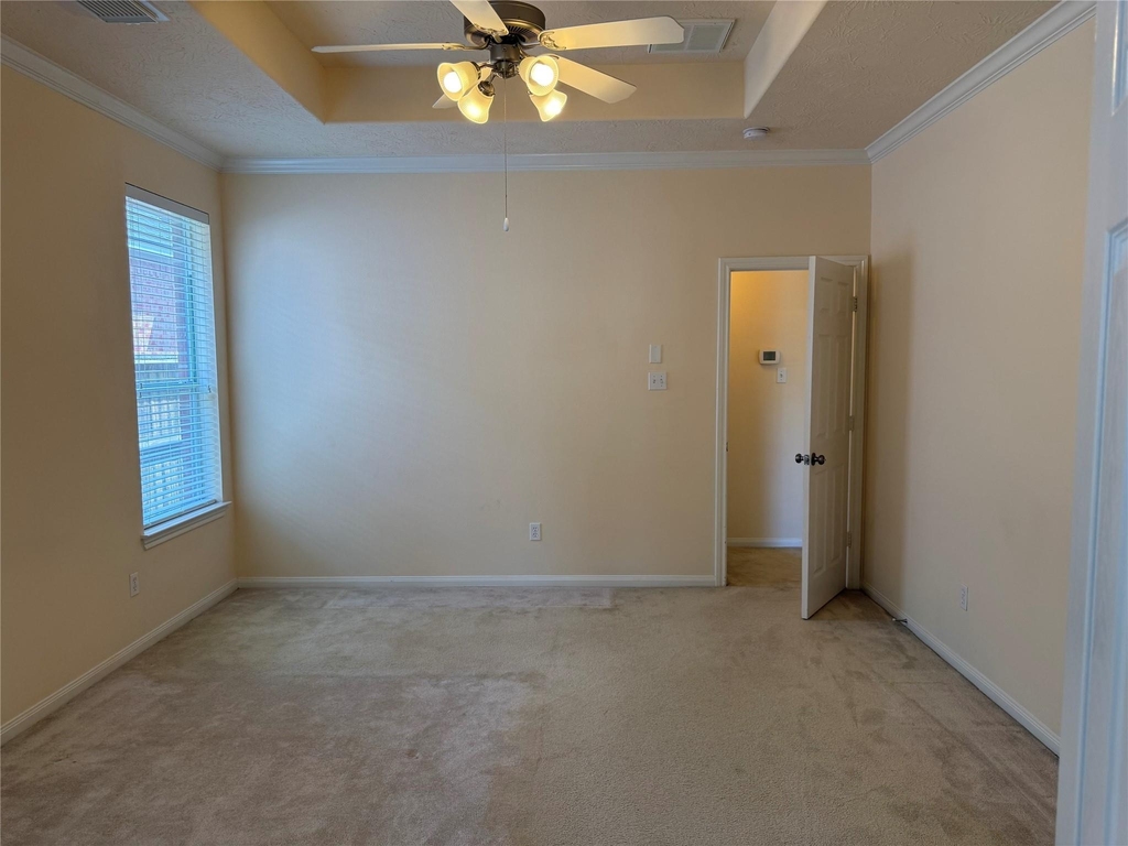 10727 Gilford Crest Drive - Photo 14