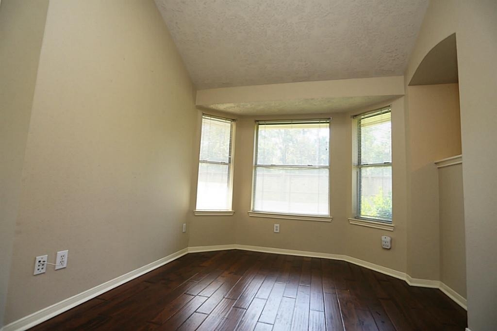 1718 Calmar Drive - Photo 11
