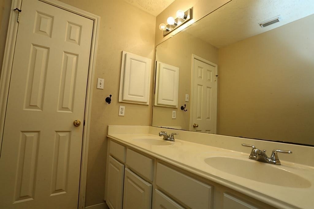 1718 Calmar Drive - Photo 23