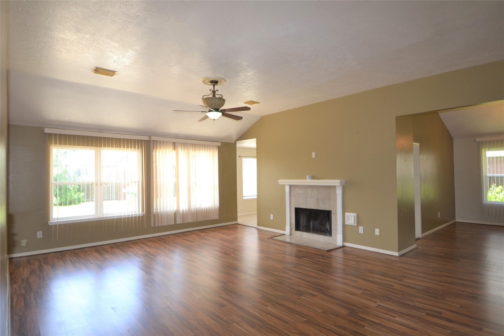 2818 Russett Place - Photo 13
