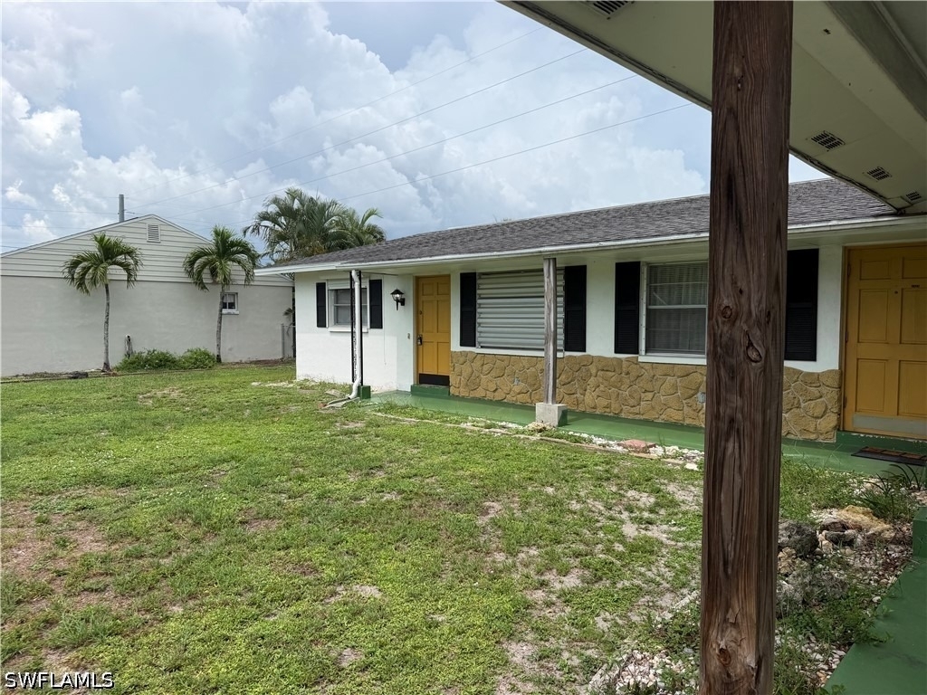 2521 Se 16th Place - Photo 1