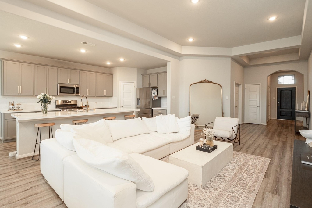 16431 Elkcreek Drive - Photo 4