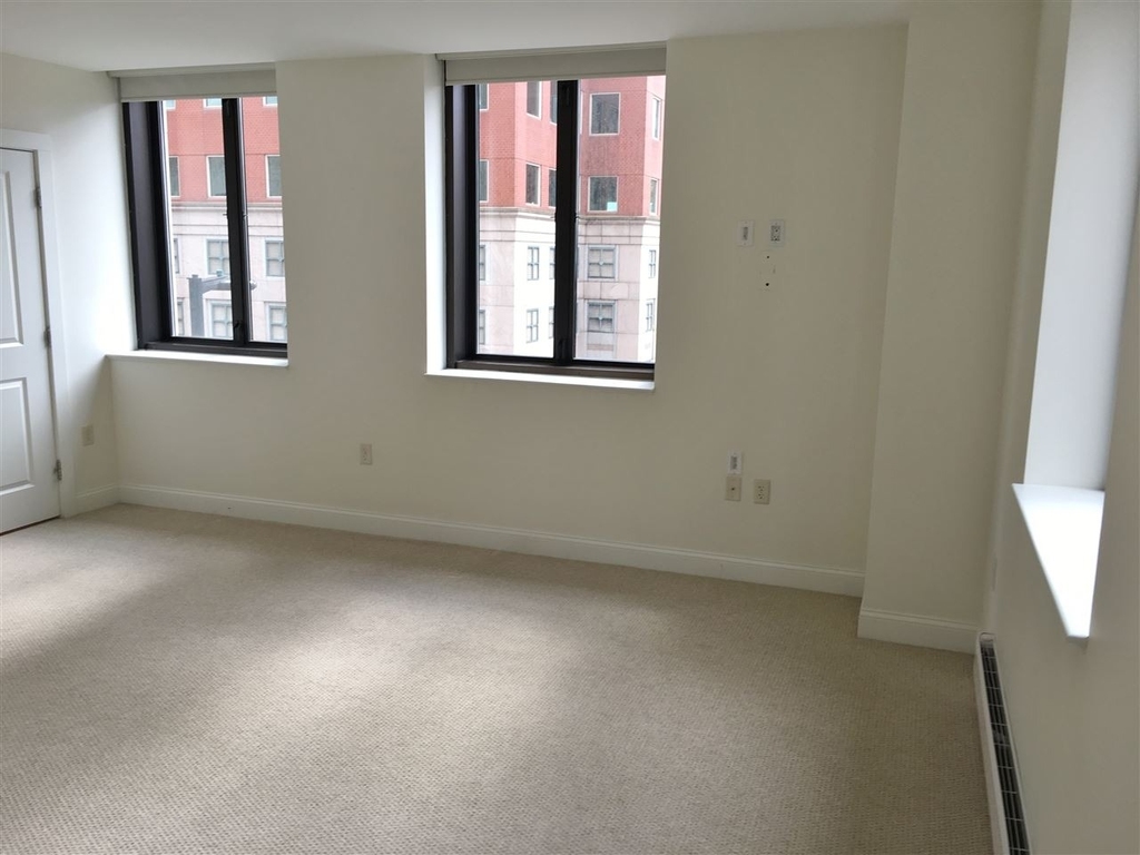 875 Elm - Photo 19