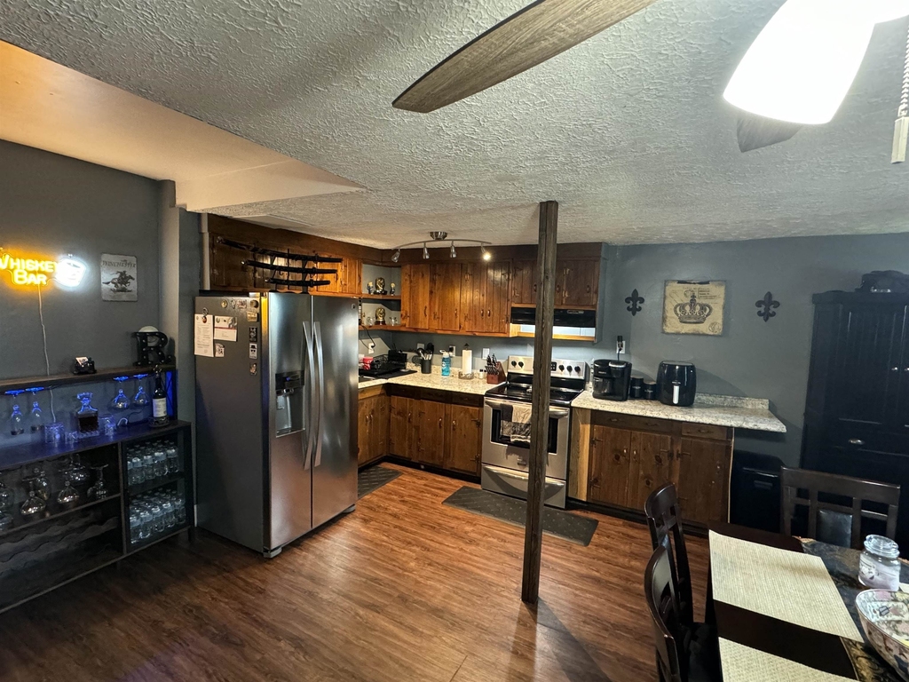 37 Dutton - Photo 2