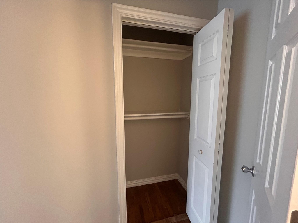 219 Marshall Street - Photo 10
