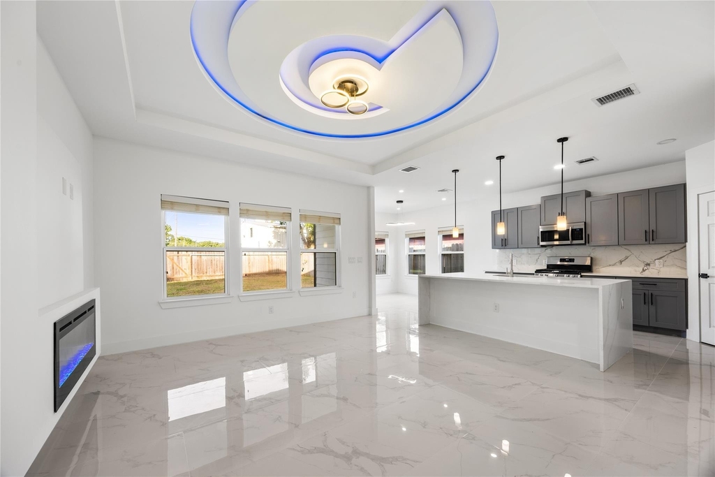 1121 Austin Street - Photo 14