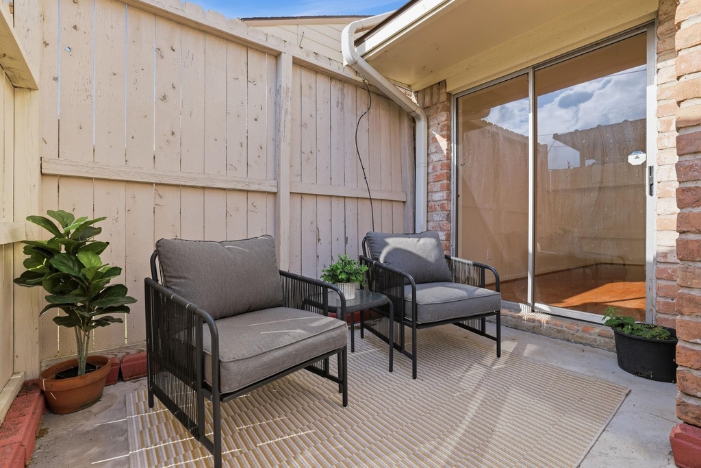 14121 Lost Meadow Lane - Photo 3