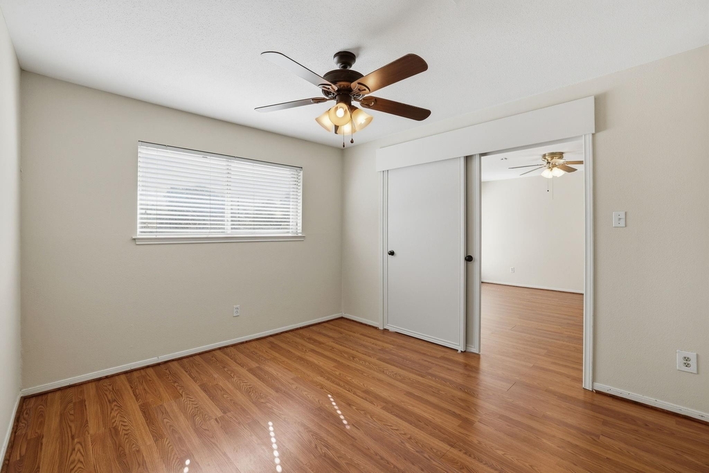 14121 Lost Meadow Lane - Photo 24