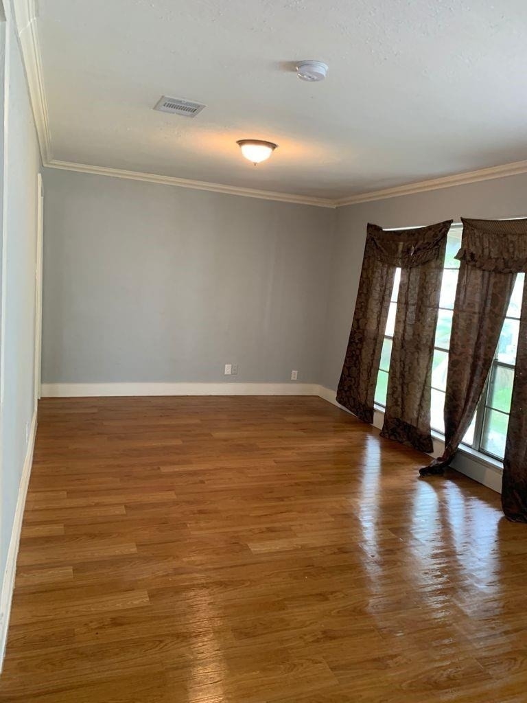 10601 Ambursen Street - Photo 6