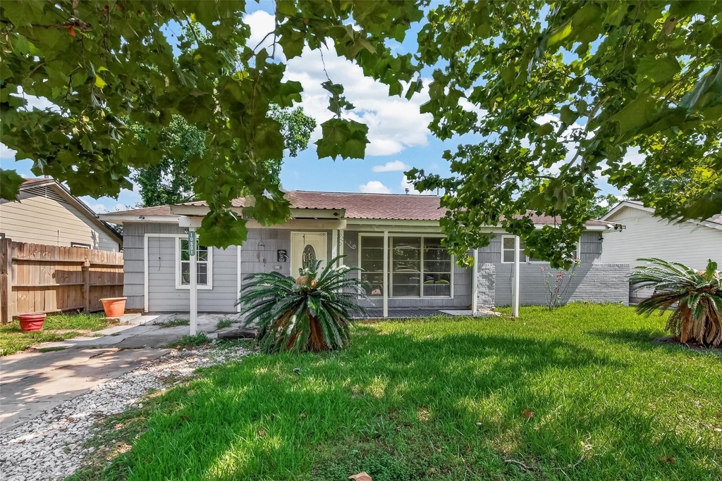 10601 Ambursen Street - Photo 0