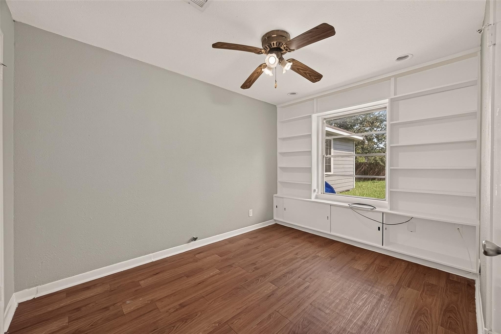 10601 Ambursen Street - Photo 19