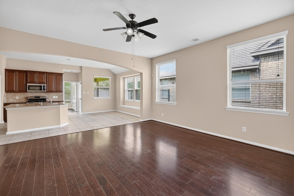 15 Butternut Grove Place - Photo 4