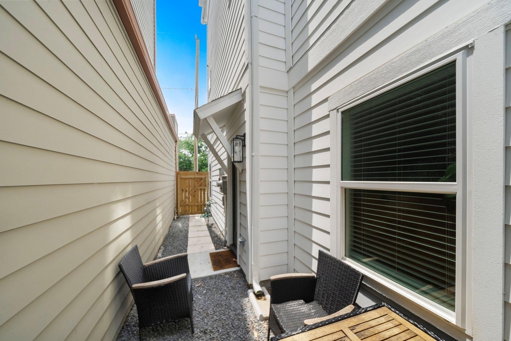 1503 Evelyn Street - Photo 19