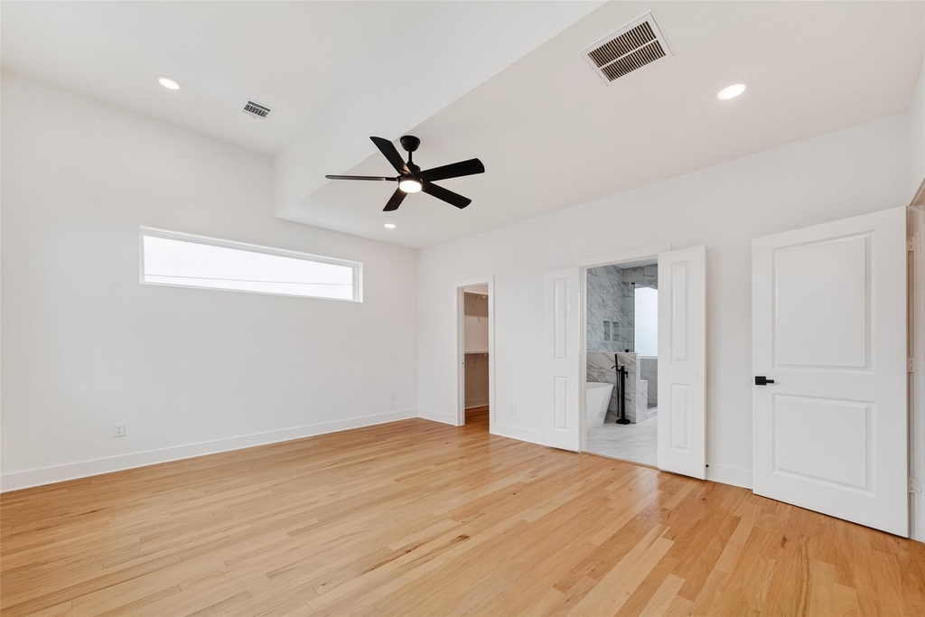 1938 Laverne Street - Photo 26