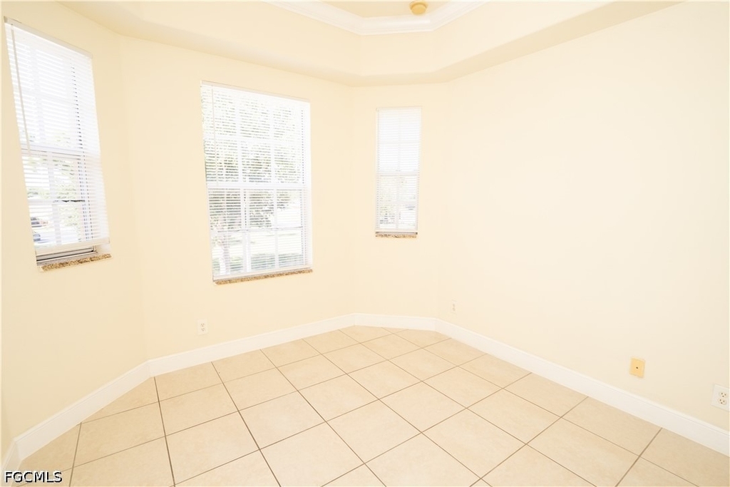 325/327 Se 23rd Avenue - Photo 13