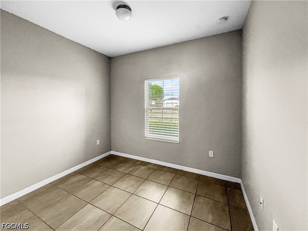 1322 Trafalgar Parkway - Photo 14