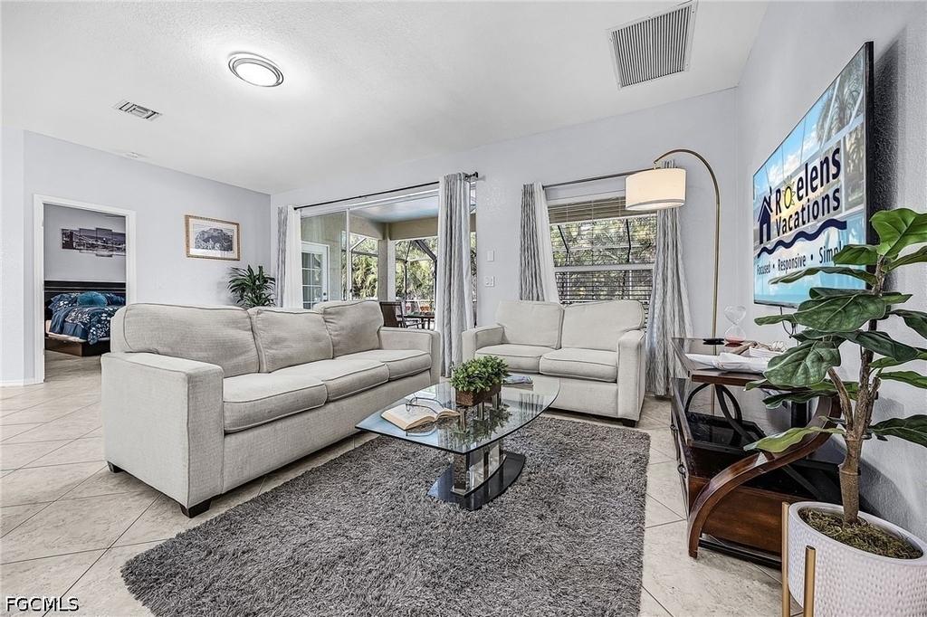 2649 Sw 32nd Street - Photo 2