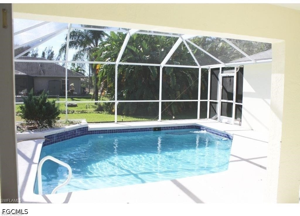 2114 Sw 39th Street - Photo 1