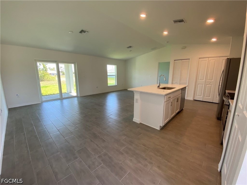 1906 Jacaranda Parkway W - Photo 3