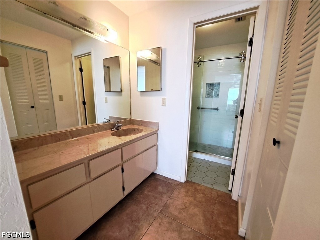 10525 Putnam Court - Photo 11